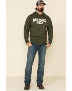 Wrangler Men's Logo Graphic Hooded Sweatshirt -Western Cowboy World 2000327307 300 P2