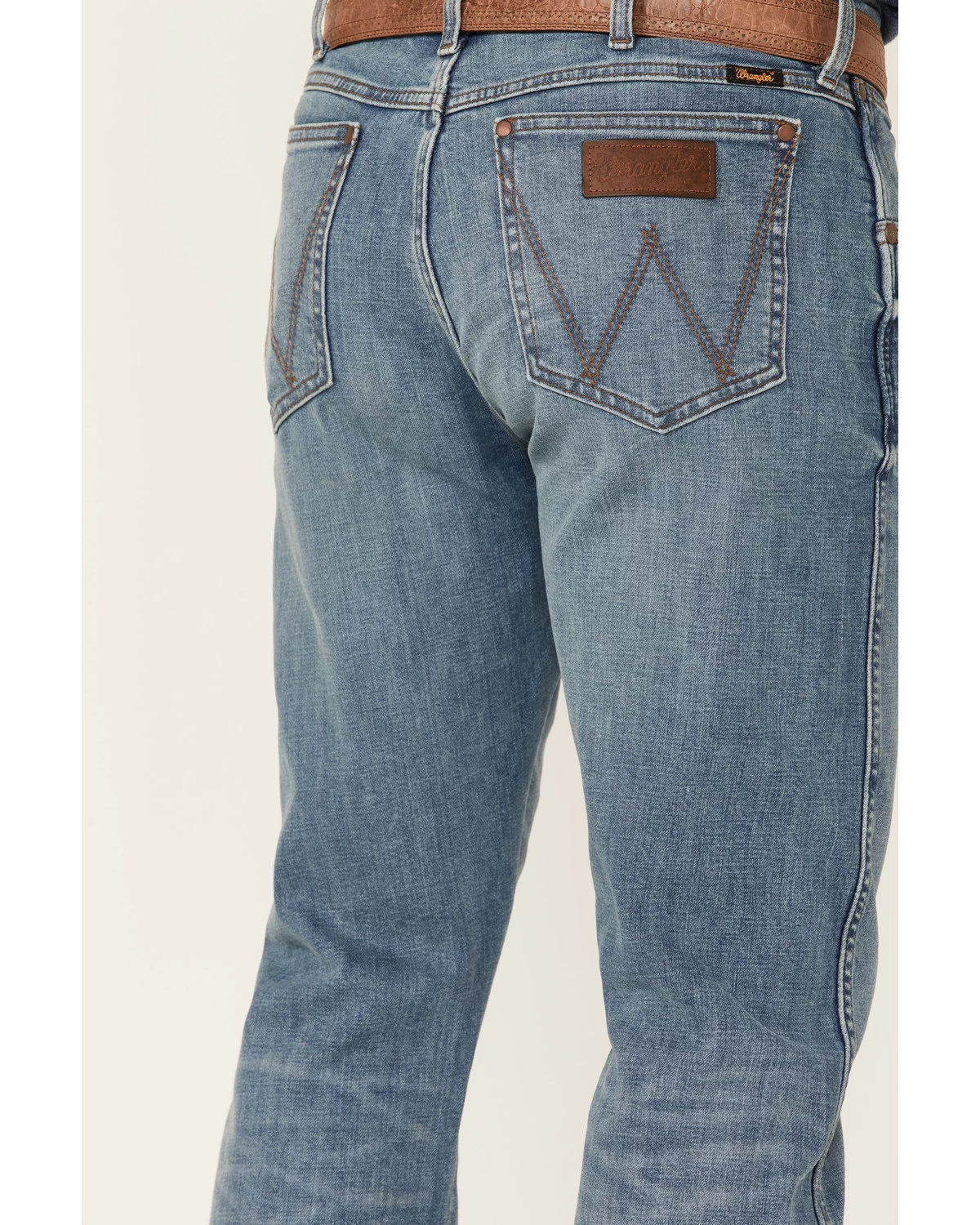 Wrangler Retro Premium Men's Eagleton Light Wash Stretch Slim Bootcut Jeans 6 Wrangler Retro Premium Men's Eagleton Light Wash Stretch Slim Bootcut Jeans - Image 4