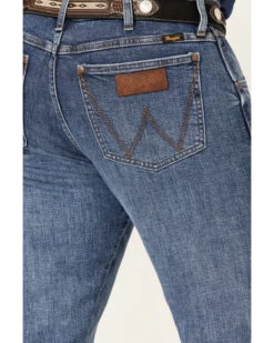 Wrangler Retro Green Men's Brierley Light Medium Wash Stretch Slim Straight Jeans -Western Cowboy World 2000359722 413 P4
